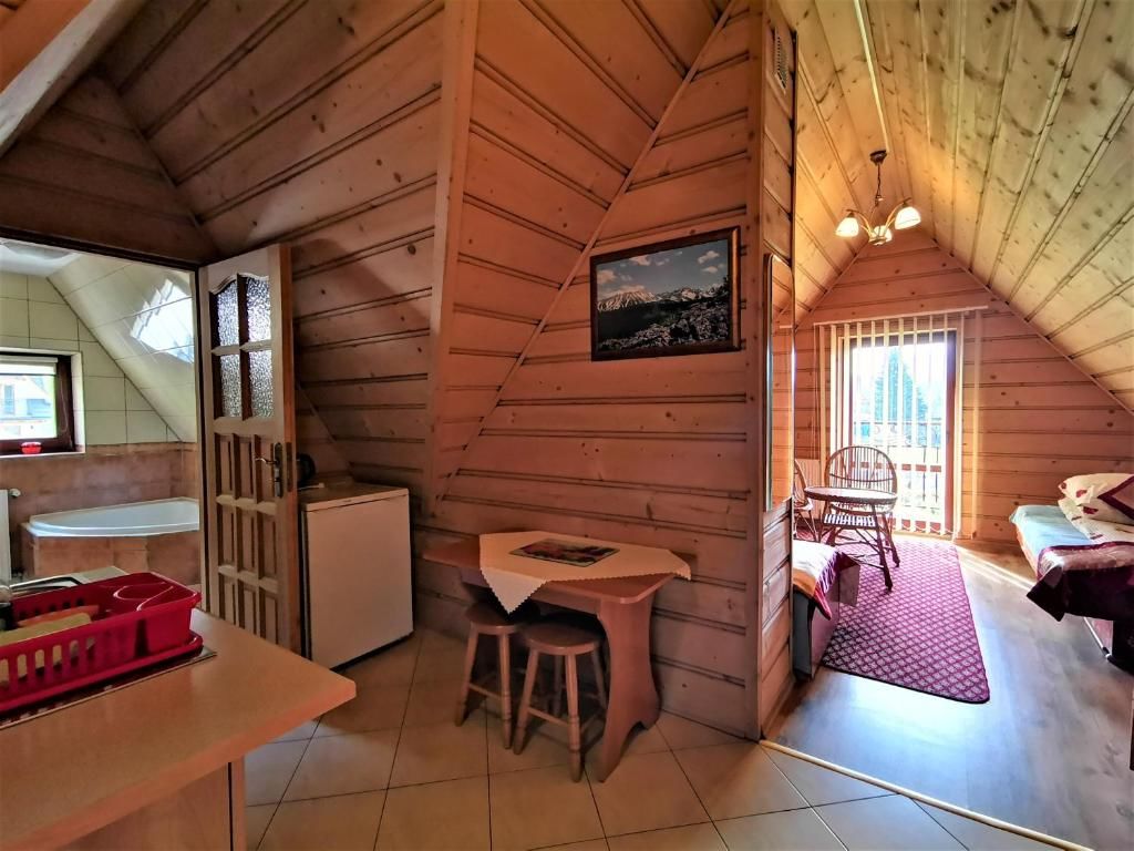 Отели типа «постель и завтрак» Dom Gościnny Skalnica Поронин